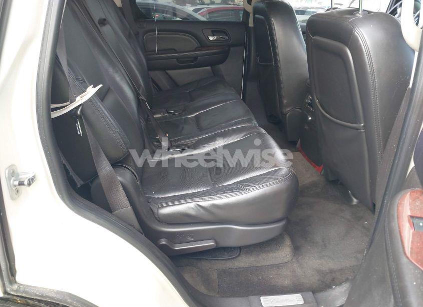 Photo 8 of 2007 Cadillac Escalade STANDARD (VIN 1GYEC63887R399192)