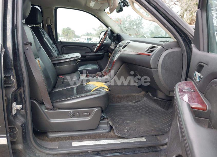 Photo 5 of 2008 Cadillac Escalade STANDARD (VIN 1GYEC63888R129574)