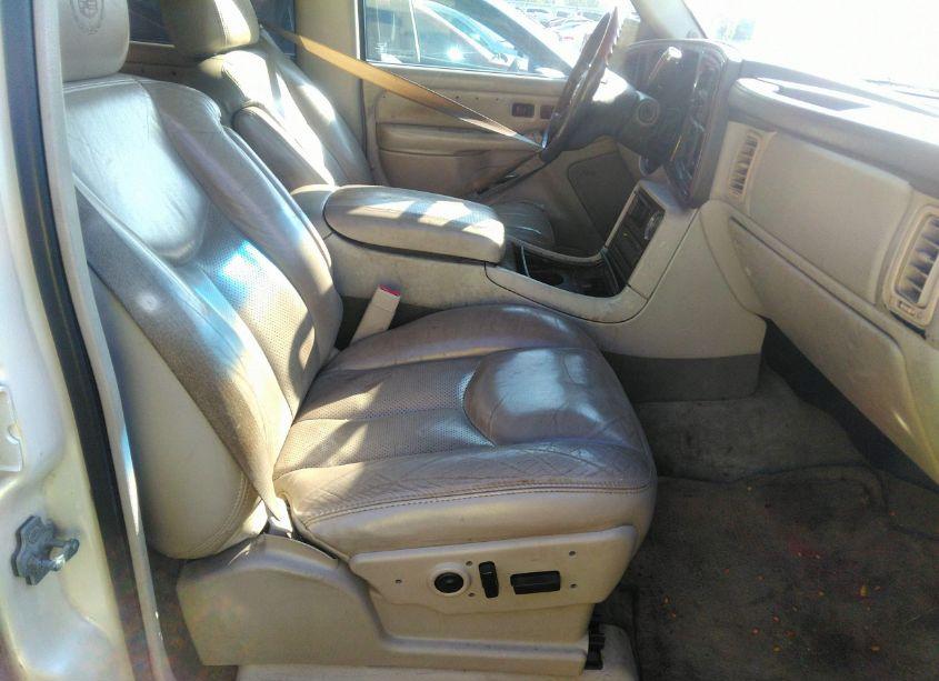 Photo 5 of 2006 Cadillac Escalade STANDARD (VIN 1GYEC63N66R125610)