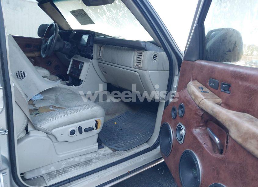 Photo 5 of 2006 Cadillac Escalade STANDARD (VIN 1GYEC63N86R142098)