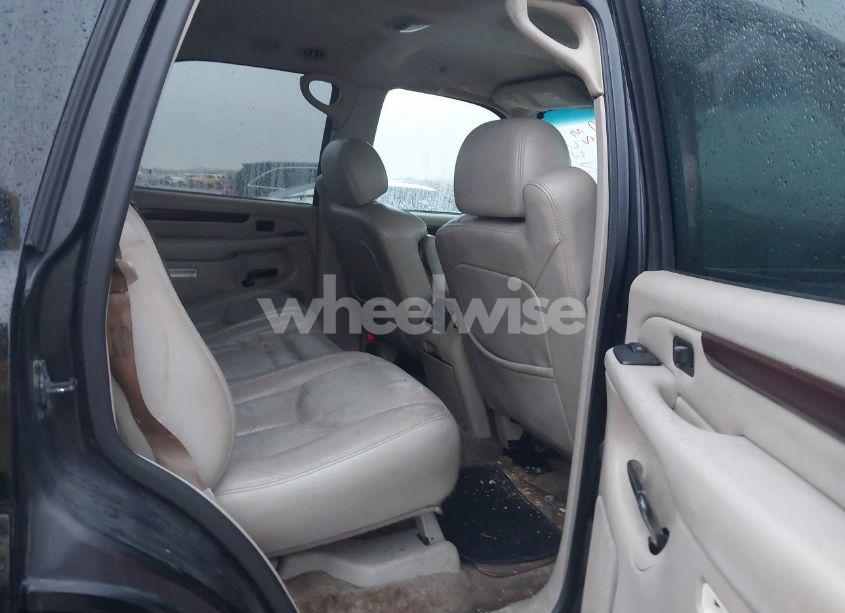 Photo 8 of 2003 Cadillac Escalade STANDARD (VIN 1GYEC63T03R252119)