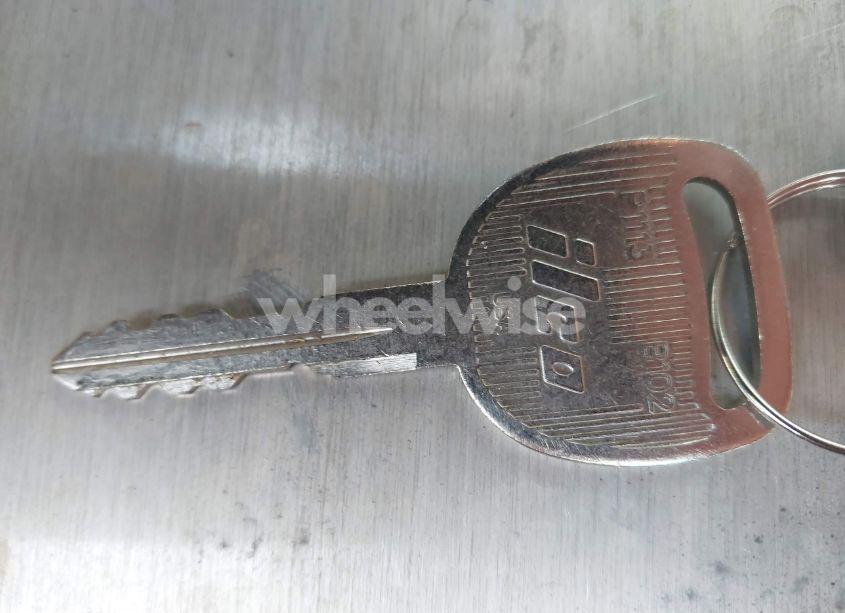 Photo 11 of 2005 Cadillac Escalade STANDARD (VIN 1GYEC63T05R133618)