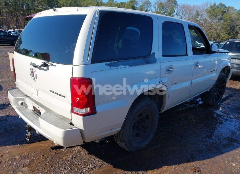 Photo 4 of 2005 Cadillac Escalade STANDARD (VIN 1GYEC63T05R136468)