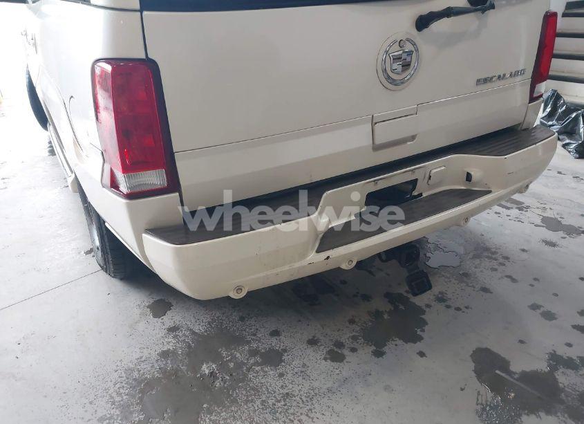 Photo 6 of 2004 Cadillac Escalade STANDARD (VIN 1GYEC63T24R256318)