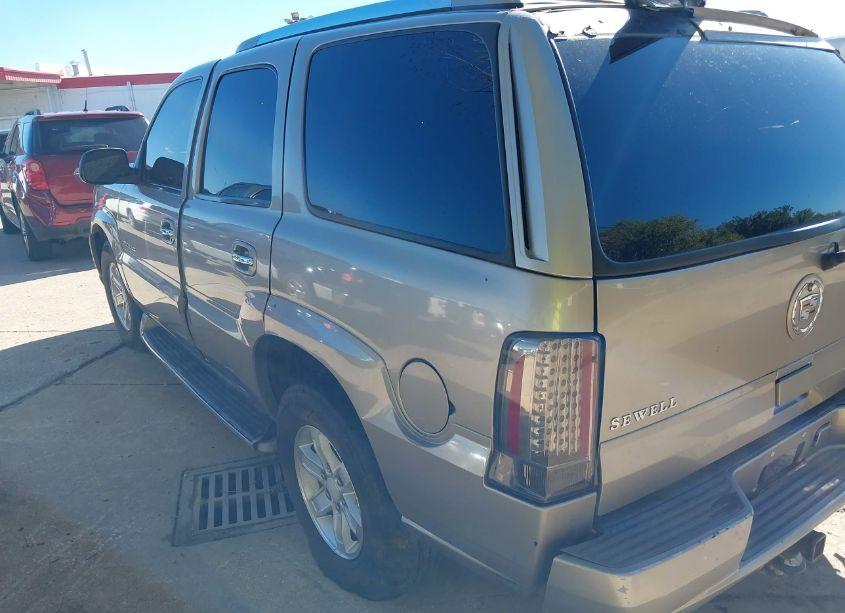Photo 3 of 2003 Cadillac Escalade STANDARD (VIN 1GYEC63T33R246699)