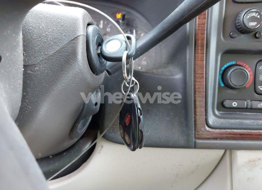 Photo 11 of 2003 Cadillac Escalade STANDARD (VIN 1GYEC63T43R206146)