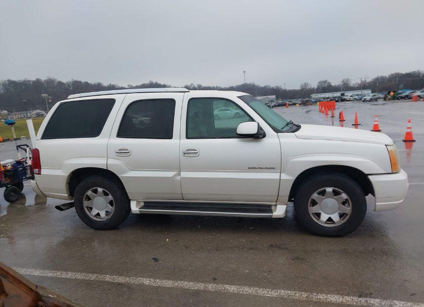 Photo 13 of 2002 Cadillac Escalade STANDARD (VIN 1GYEC63T62R255752)