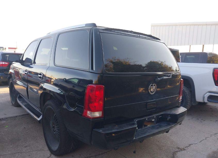 Photo 3 of 2003 Cadillac Escalade STANDARD (VIN 1GYEC63T93R213402)