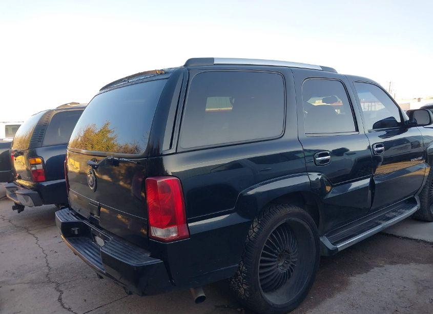 Photo 4 of 2003 Cadillac Escalade STANDARD (VIN 1GYEC63T93R213402)