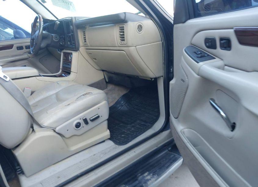 Photo 5 of 2003 Cadillac Escalade STANDARD (VIN 1GYEC63T93R213402)