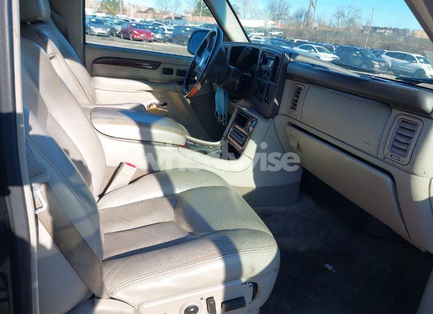 Photo 5 of 2005 Cadillac Escalade STANDARD (VIN 1GYEC63T95R123072)