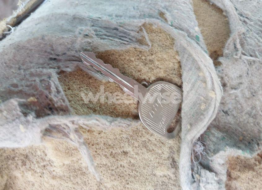 Photo 11 of 2003 Cadillac Escalade STANDARD (VIN 1GYEC63TX3R156028)