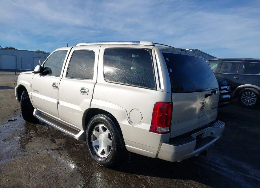 Photo 3 of 2004 Cadillac Escalade STANDARD (VIN 1GYEC63TX4R221204)