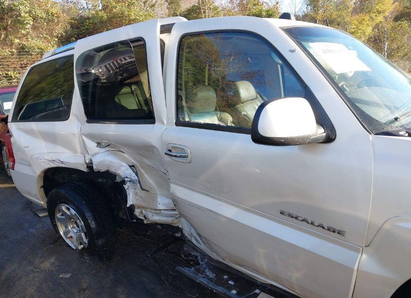 Photo 6 of 2004 Cadillac Escalade STANDARD (VIN 1GYEC63TX4R221204)