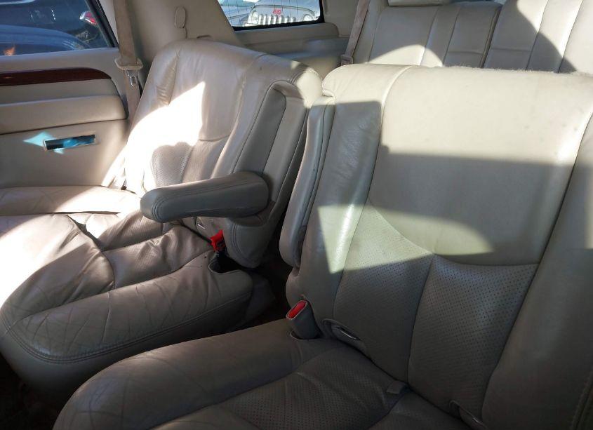 Photo 8 of 2004 Cadillac Escalade STANDARD (VIN 1GYEC63TX4R221204)