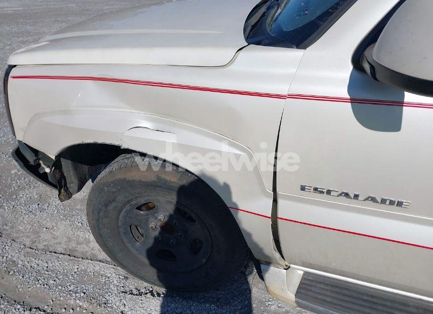 Photo 6 of 2004 Cadillac Escalade STANDARD (VIN 1GYEC63TX4R299594)