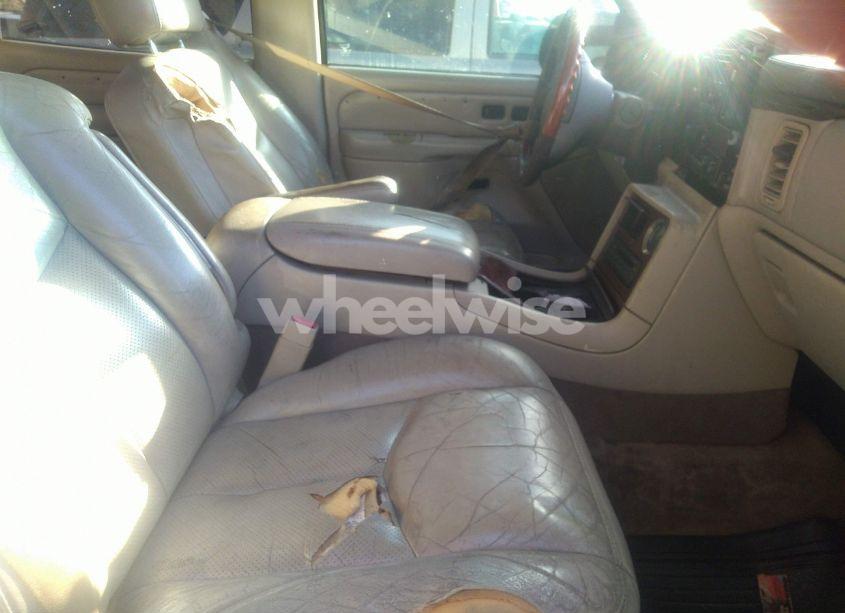 Photo 5 of 2005 Cadillac Escalade STANDARD (VIN 1GYEC63TX5R196936)