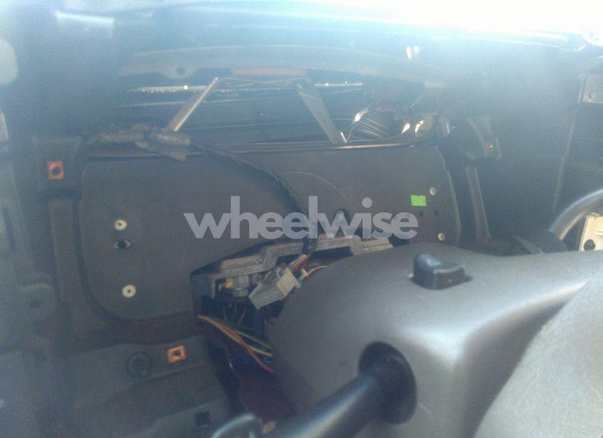 Photo 7 of 2005 Cadillac Escalade STANDARD (VIN 1GYEC63TX5R196936)