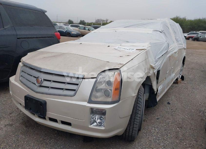 Photo 2 of 2007 Cadillac Srx V6 (VIN 1GYEE637470190909)