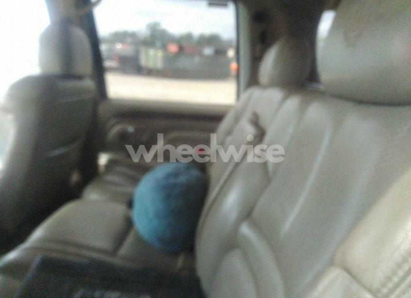 Photo 8 of 1999 Cadillac Escalade STANDARD (VIN 1GYEK13R0XR401774)