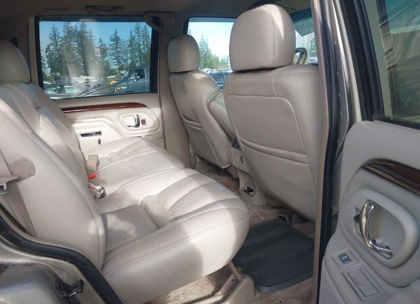 Photo 8 of 1999 Cadillac Escalade STANDARD (VIN 1GYEK13R0XR408501)