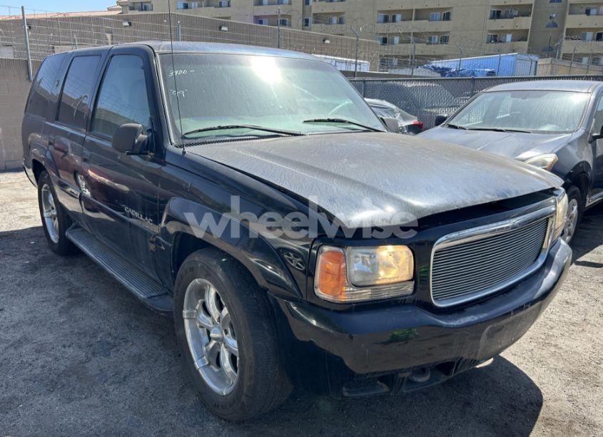 1999 Cadillac Escalade STANDARD (VIN 1GYEK13R7XR408723) main photo