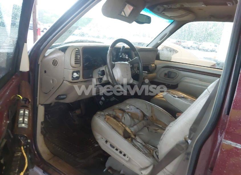 Photo 5 of 1999 Cadillac Escalade STANDARD (VIN 1GYEK13R9XR417987)