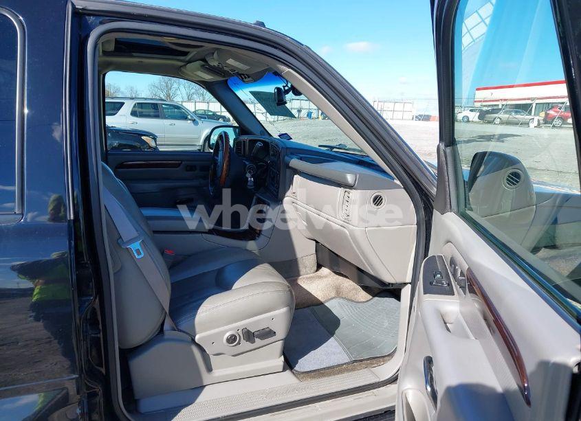 Photo 5 of 2003 Cadillac Escalade STANDARD (VIN 1GYEK63N03R207394)