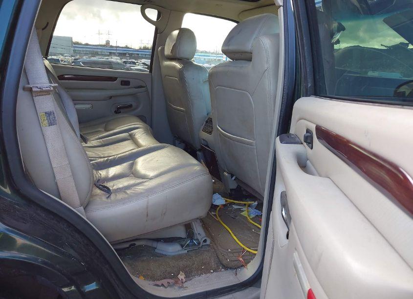 Photo 8 of 2003 Cadillac Escalade STANDARD (VIN 1GYEK63N03R207539)