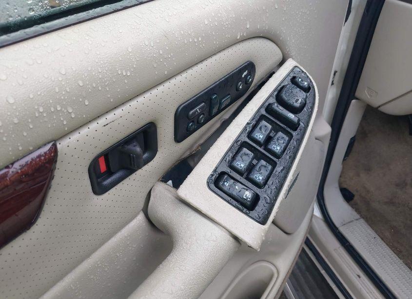 Photo 15 of 2003 Cadillac Escalade STANDARD (VIN 1GYEK63N03R281222)