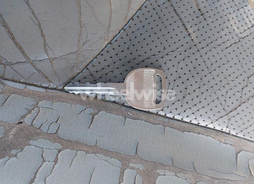 Photo 11 of 2005 Cadillac Escalade STANDARD (VIN 1GYEK63N05R104575)