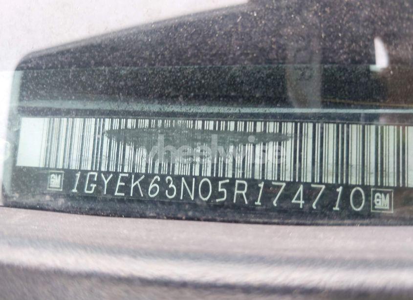 Photo 9 of 2005 Cadillac Escalade STANDARD (VIN 1GYEK63N05R174710)