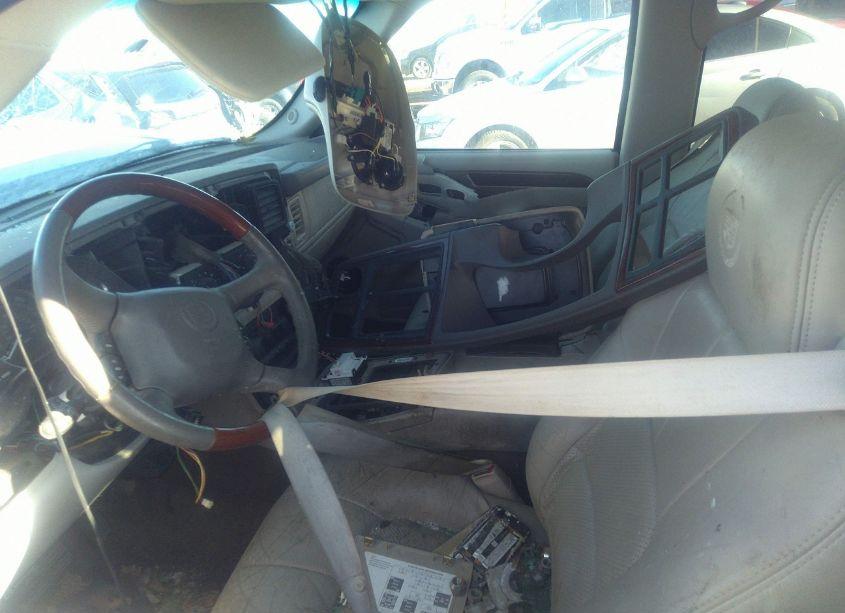 Photo 5 of 2002 Cadillac Escalade LUXURY (VIN 1GYEK63N12R103656)