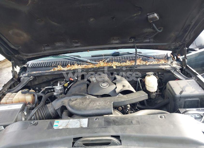 Photo 10 of 2002 Cadillac Escalade STANDARD (VIN 1GYEK63N12R220623)