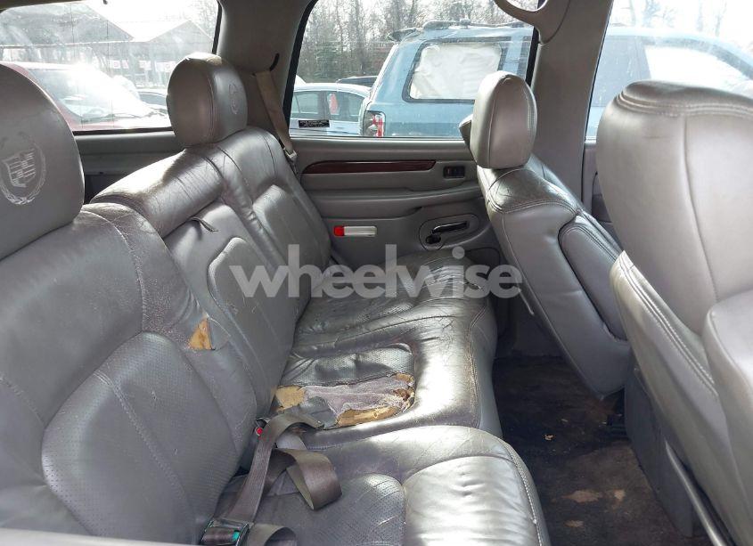 Photo 8 of 2002 Cadillac Escalade STANDARD (VIN 1GYEK63N12R220623)