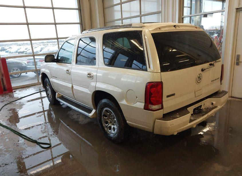 Photo 3 of 2005 Cadillac Escalade STANDARD (VIN 1GYEK63N15R102009)