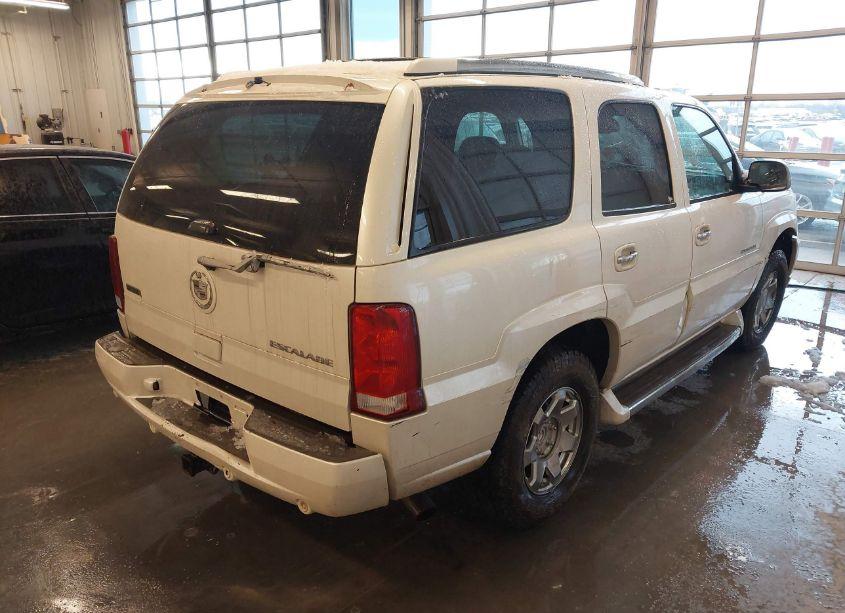 Photo 4 of 2005 Cadillac Escalade STANDARD (VIN 1GYEK63N15R102009)