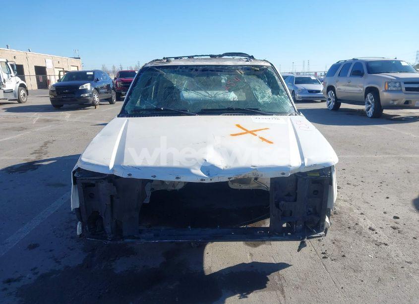 Photo 11 of 2005 Cadillac Escalade STANDARD (VIN 1GYEK63N15R161254)