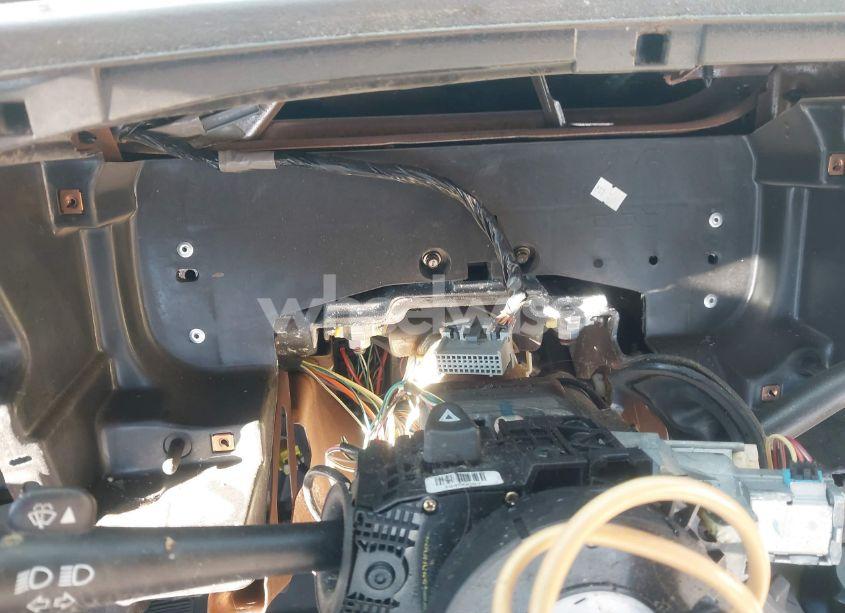 Photo 14 of 2005 Cadillac Escalade STANDARD (VIN 1GYEK63N15R161254)