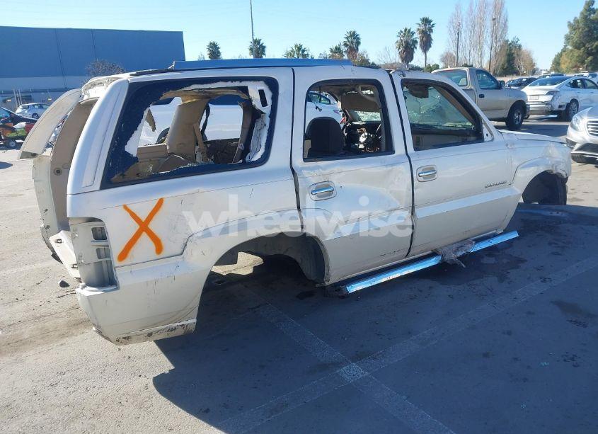Photo 4 of 2005 Cadillac Escalade STANDARD (VIN 1GYEK63N15R161254)