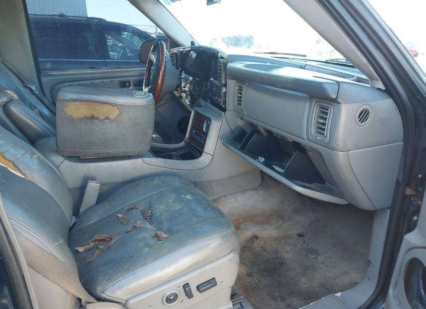 Photo 5 of 2005 Cadillac Escalade STANDARD (VIN 1GYEK63N25R215967)