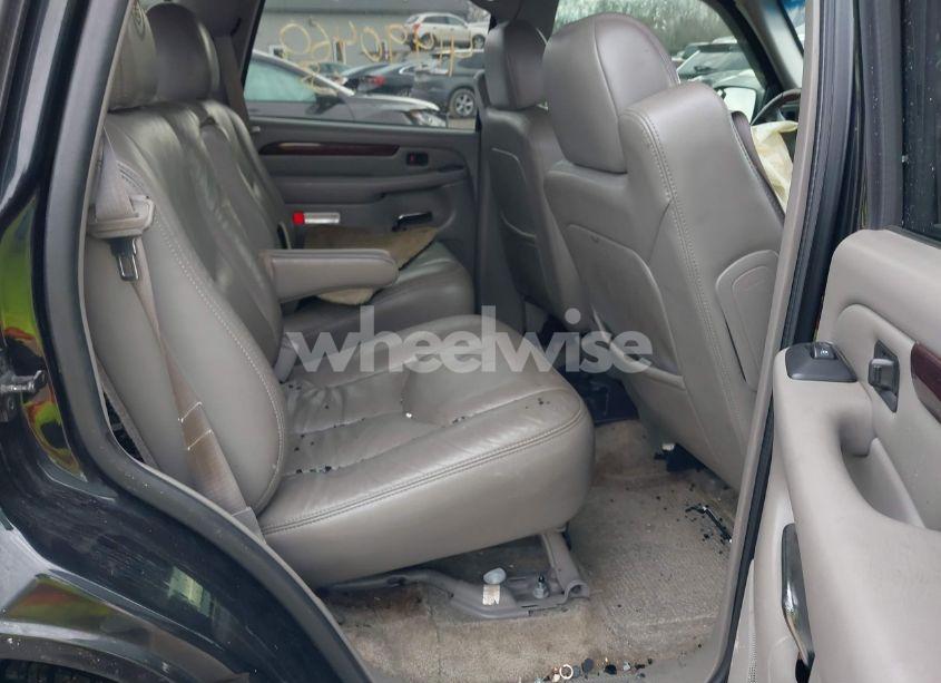 Photo 8 of 2003 Cadillac Escalade STANDARD (VIN 1GYEK63N43R256405)