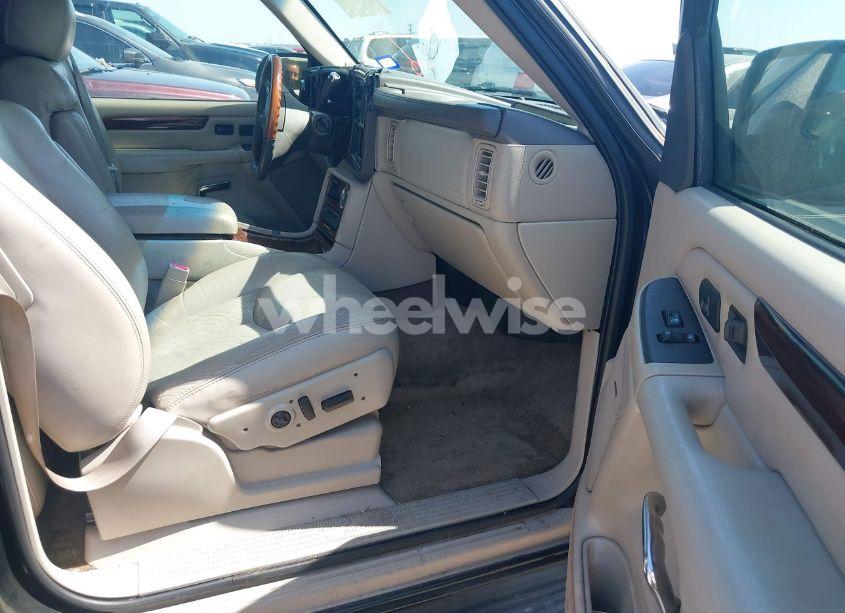 Photo 5 of 2003 Cadillac Escalade STANDARD (VIN 1GYEK63N43R318157)