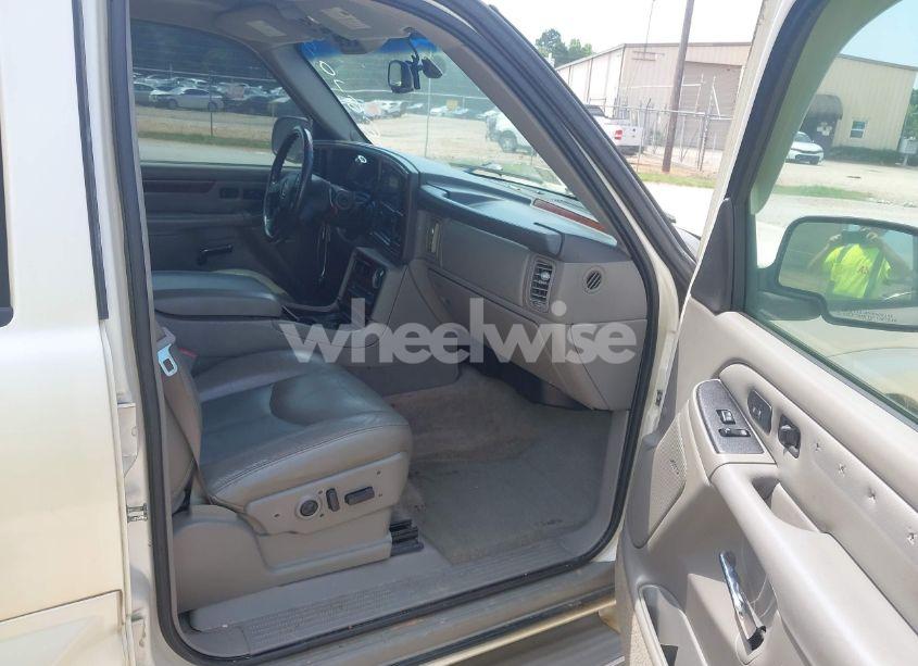 Photo 5 of 2006 Cadillac Escalade STANDARD (VIN 1GYEK63N46R134468)