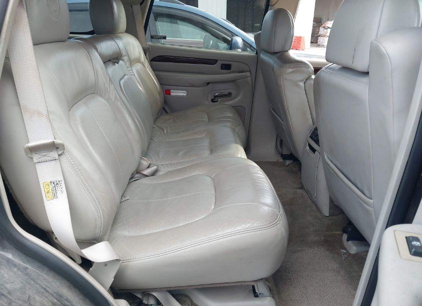 Photo 8 of 2002 Cadillac Escalade STANDARD (VIN 1GYEK63N62R213425)