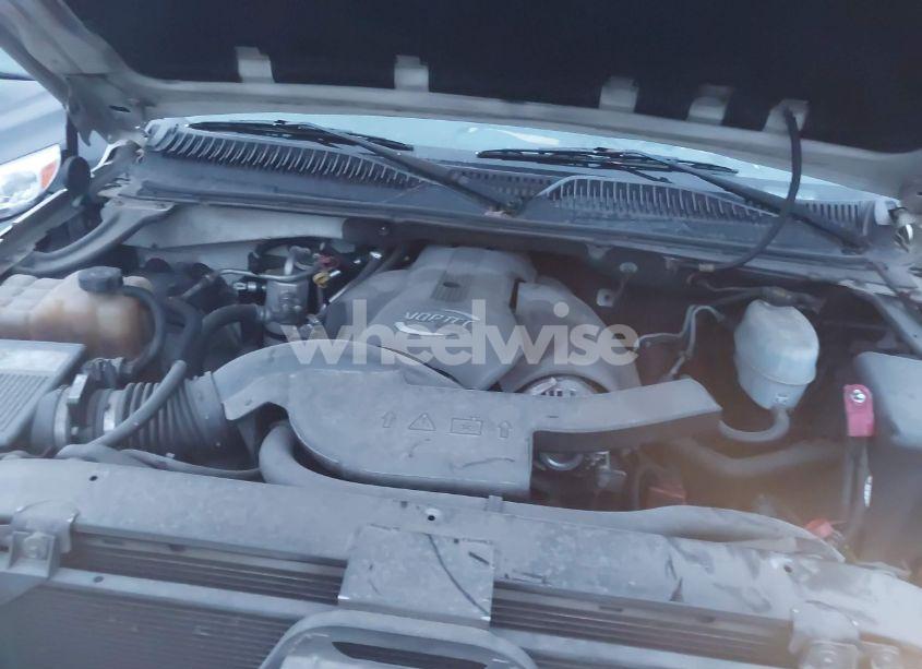 Photo 10 of 2005 Cadillac Escalade STANDARD (VIN 1GYEK63N65R113183)