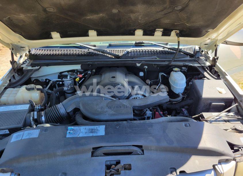 Photo 10 of 2005 Cadillac Escalade (VIN 1GYEK63N75R232778)