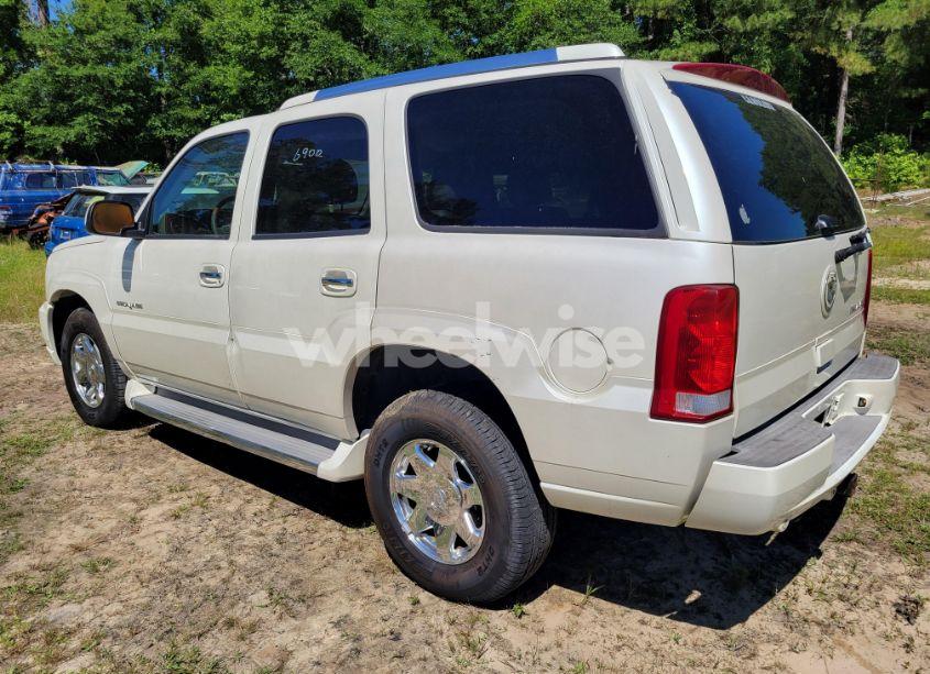 Photo 3 of 2005 Cadillac Escalade (VIN 1GYEK63N75R232778)