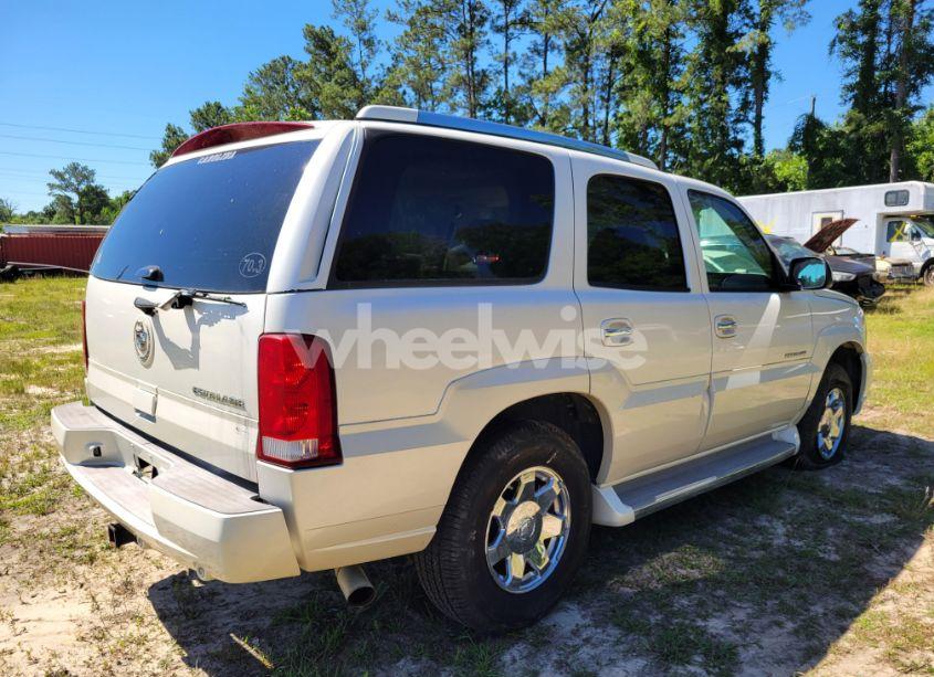 Photo 4 of 2005 Cadillac Escalade (VIN 1GYEK63N75R232778)