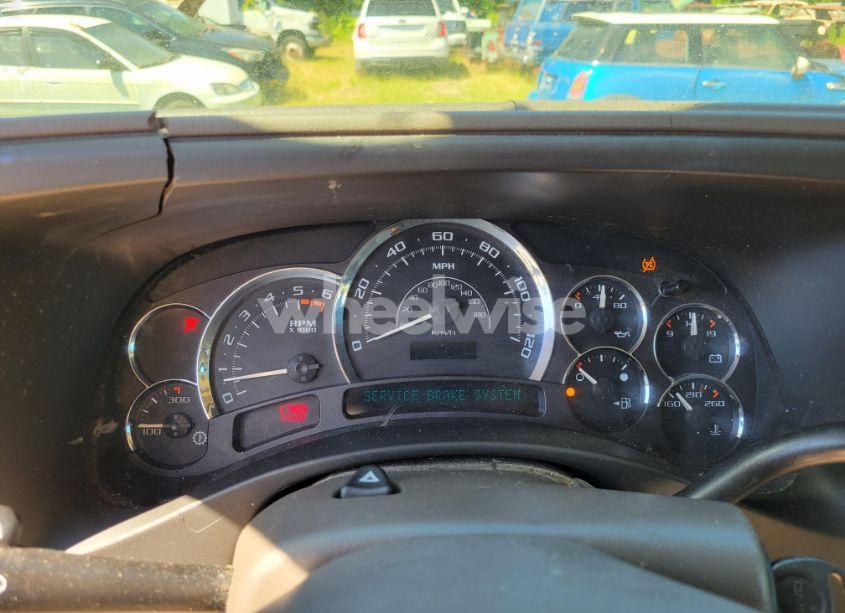 Photo 7 of 2005 Cadillac Escalade (VIN 1GYEK63N75R232778)